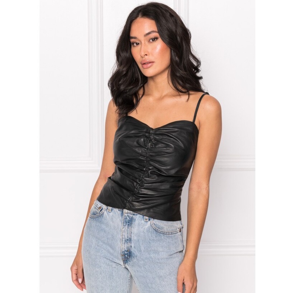 NWT Lamarque Leather like top in Yasmine Medium